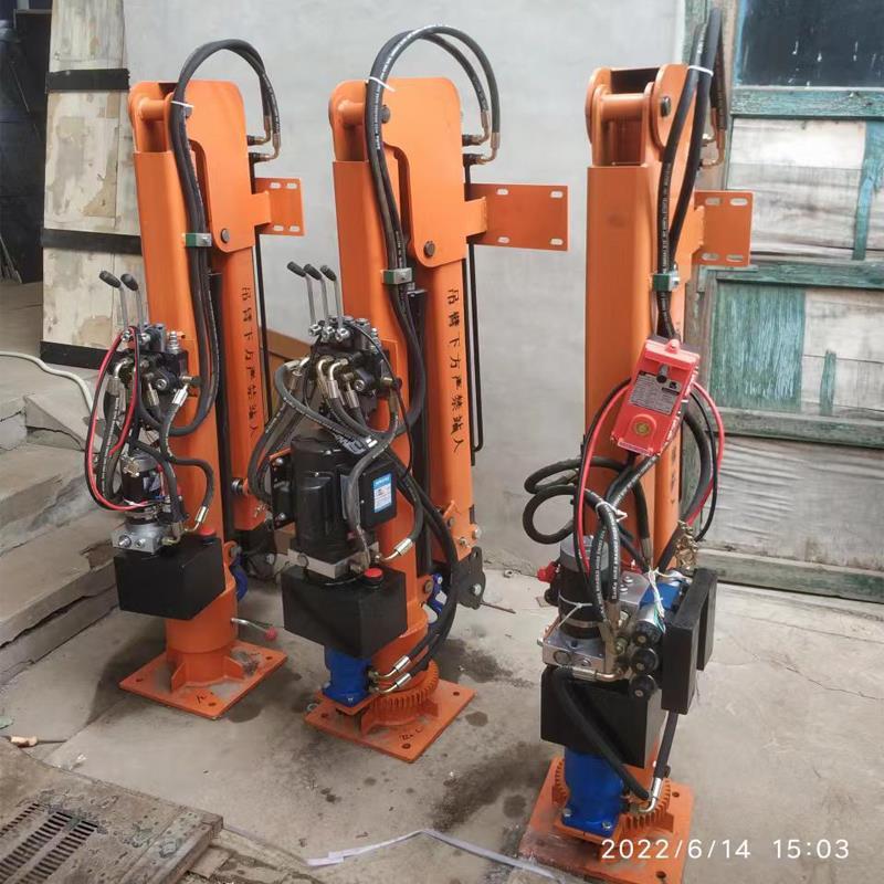 康平县重汽蓝牌随车吊 3.2吨 国六动力强 液压驱动 农用自卸起重机